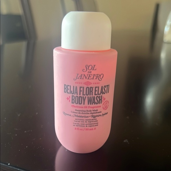 Sol de Janeiro Pink - Picture 4 of 5